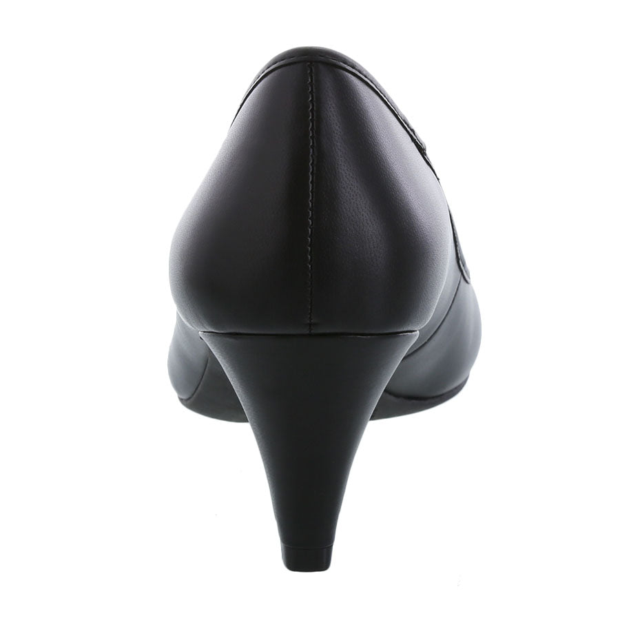 Women's Almond Toe Pump