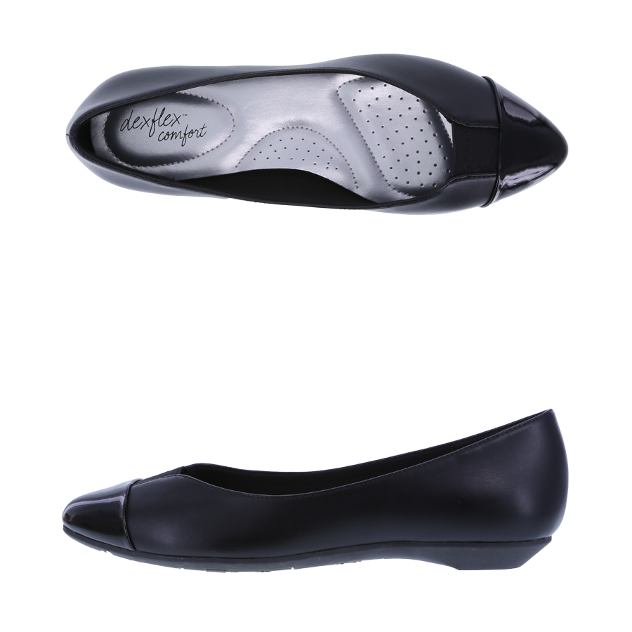 Women's Darla Pointed Flat