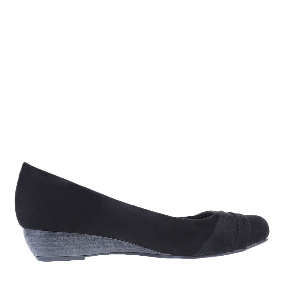 Women's Camdyn Pleated Wedge