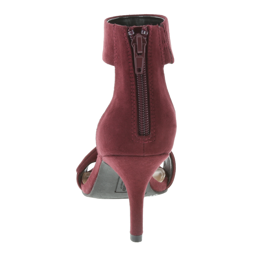 Women's Kurtsy Mid Heel
