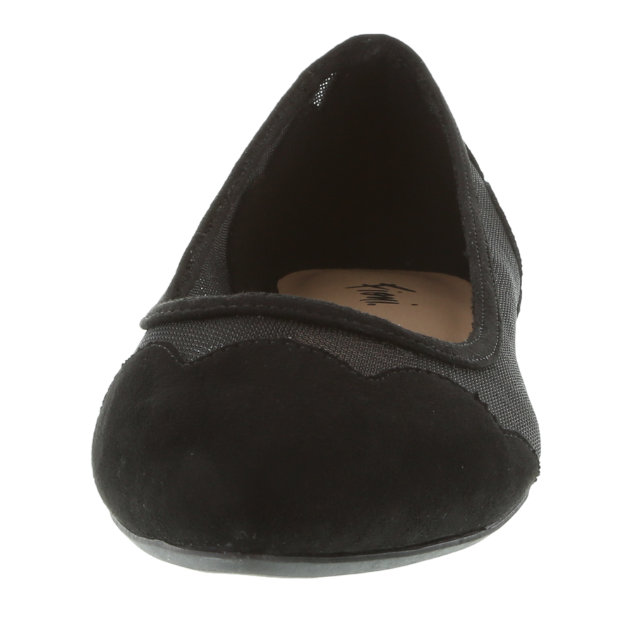Women's Giselle Scallop Flat
